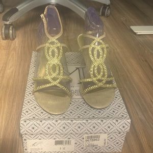 Marinelli Twinkle Platino Jeweled Gold Heels Sz 8